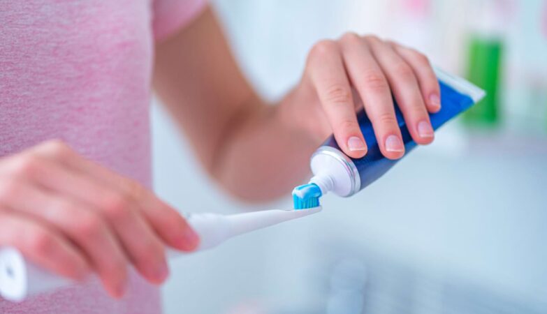 pasta z hydroksyapatytem